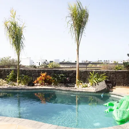 Panoramica Yaiza (Lanzarote)