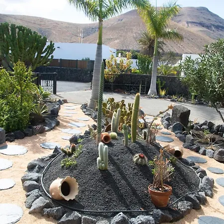 Panoramica * Yaiza (Lanzarote)